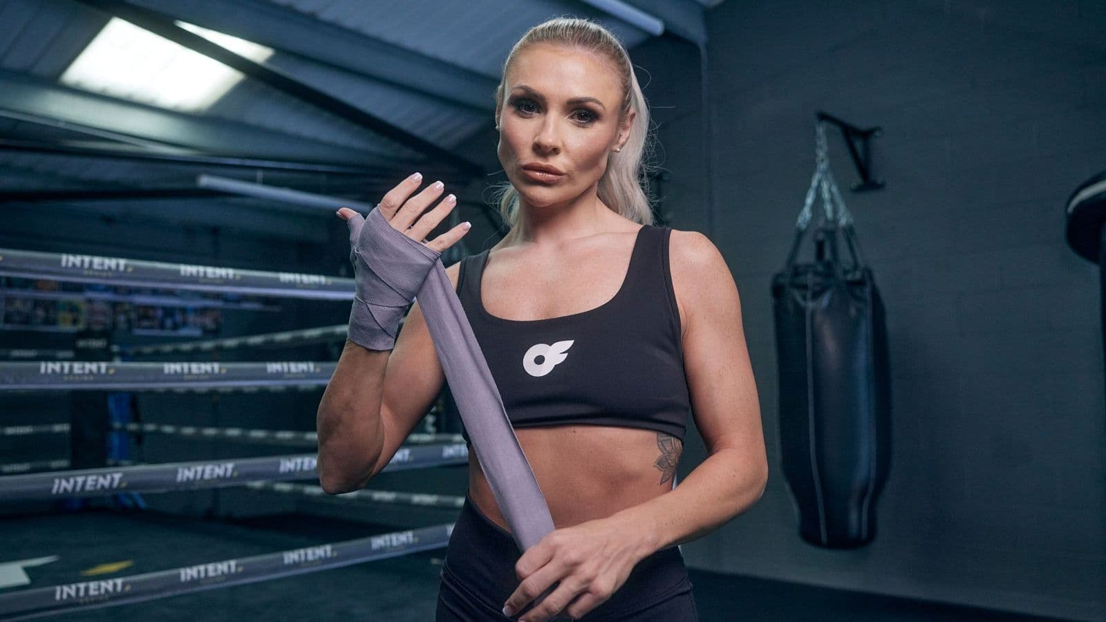 Shannon Courtenay joins OnlyFans