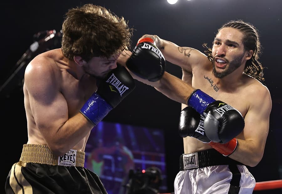Nico Ali Walsh vs Jordan Weeks