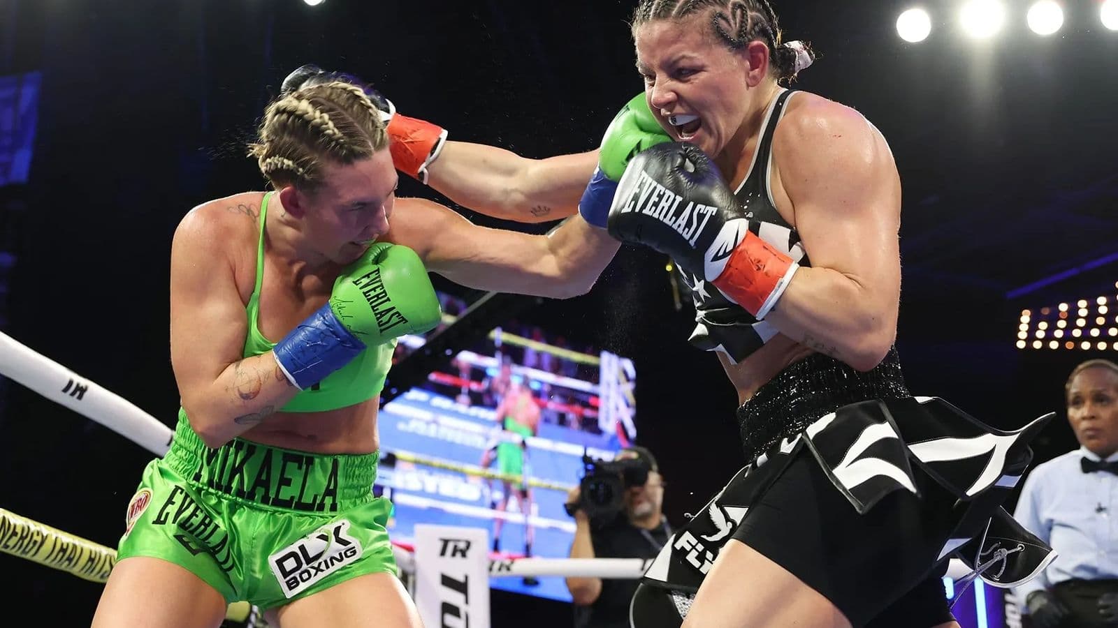 Mikaela Mayer vs Sandy Ryan Fight
