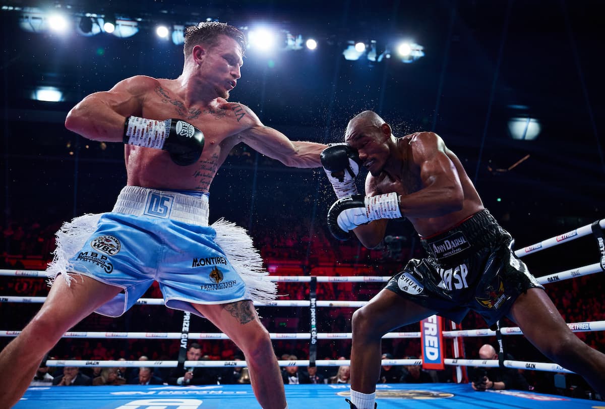 Dalton Smith defeats Alberto Puello
