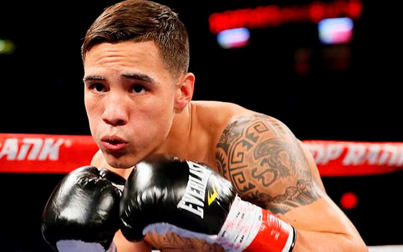 Oscar Valdez Black Gloves