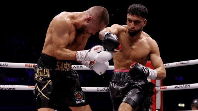 Adam Azim vs Sergey Lipinets Right Hook