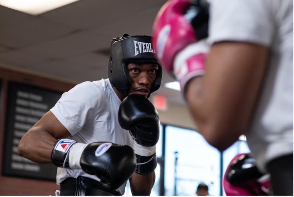 Alberto Puello discusses Sandor Martin world title defence in exclusive training camp interview