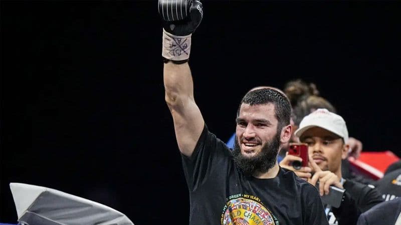 Artur Beterbiev vs Callum Smith Win