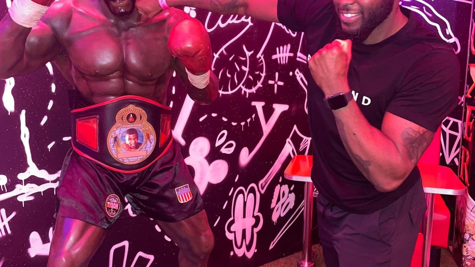 Luis Palmer Mike Tyson Statue