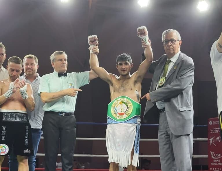 Carlos Daniel Cordoba vs Mevy Bifoudi WBC Francophone Lightweight Title
