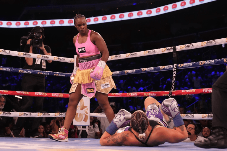 Claressa Shields vs Vanessa Lepage Joanisse Knockdown