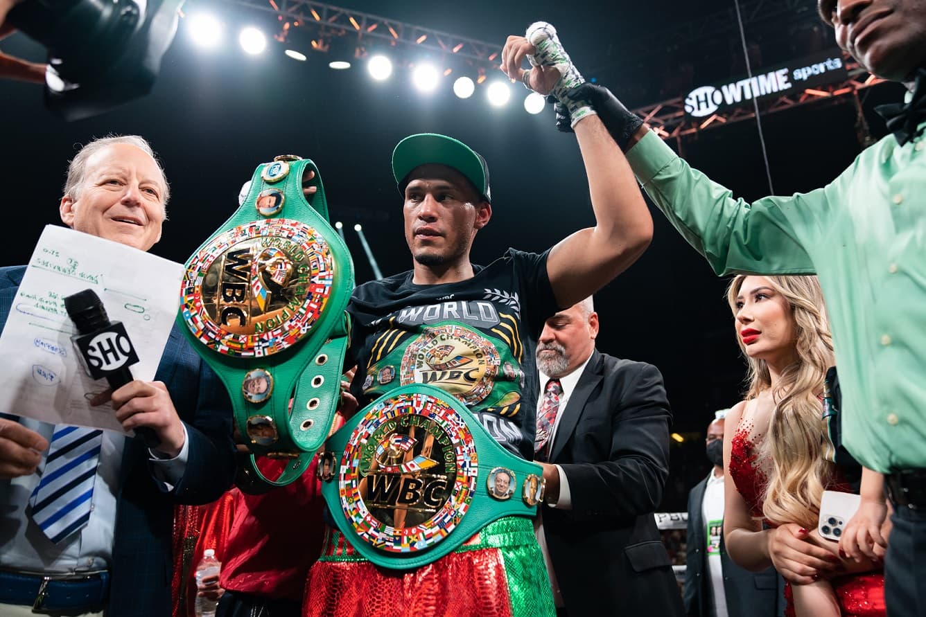 David Benavidez vs David Lemieux WBC Belts
