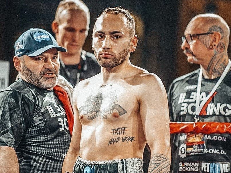 Deniz Ilbay With Team