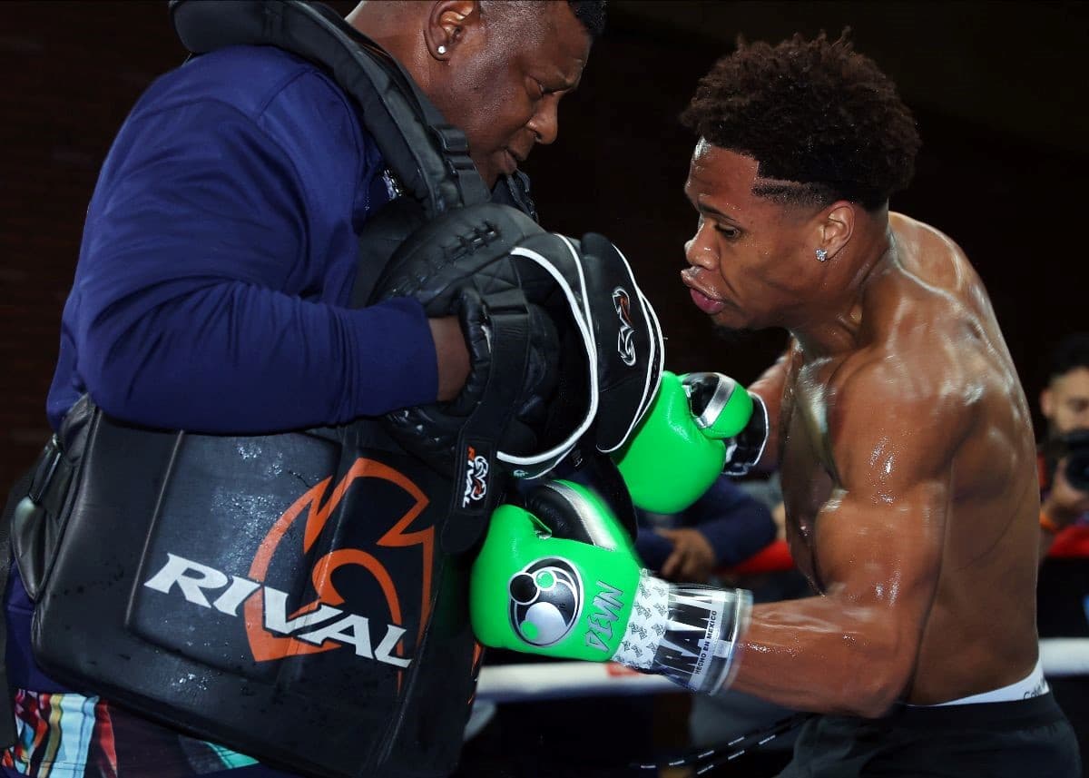 Devin Haney Training Left Hook