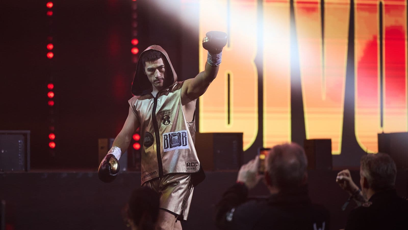 Dmitriy Bivol Ringwalk