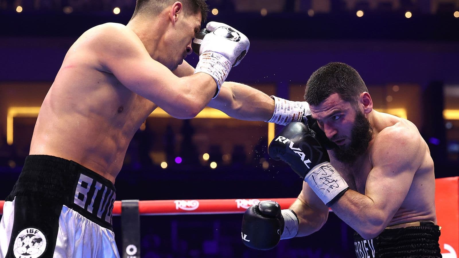 Dmitry Bivol vs Artur Beterbiev Win