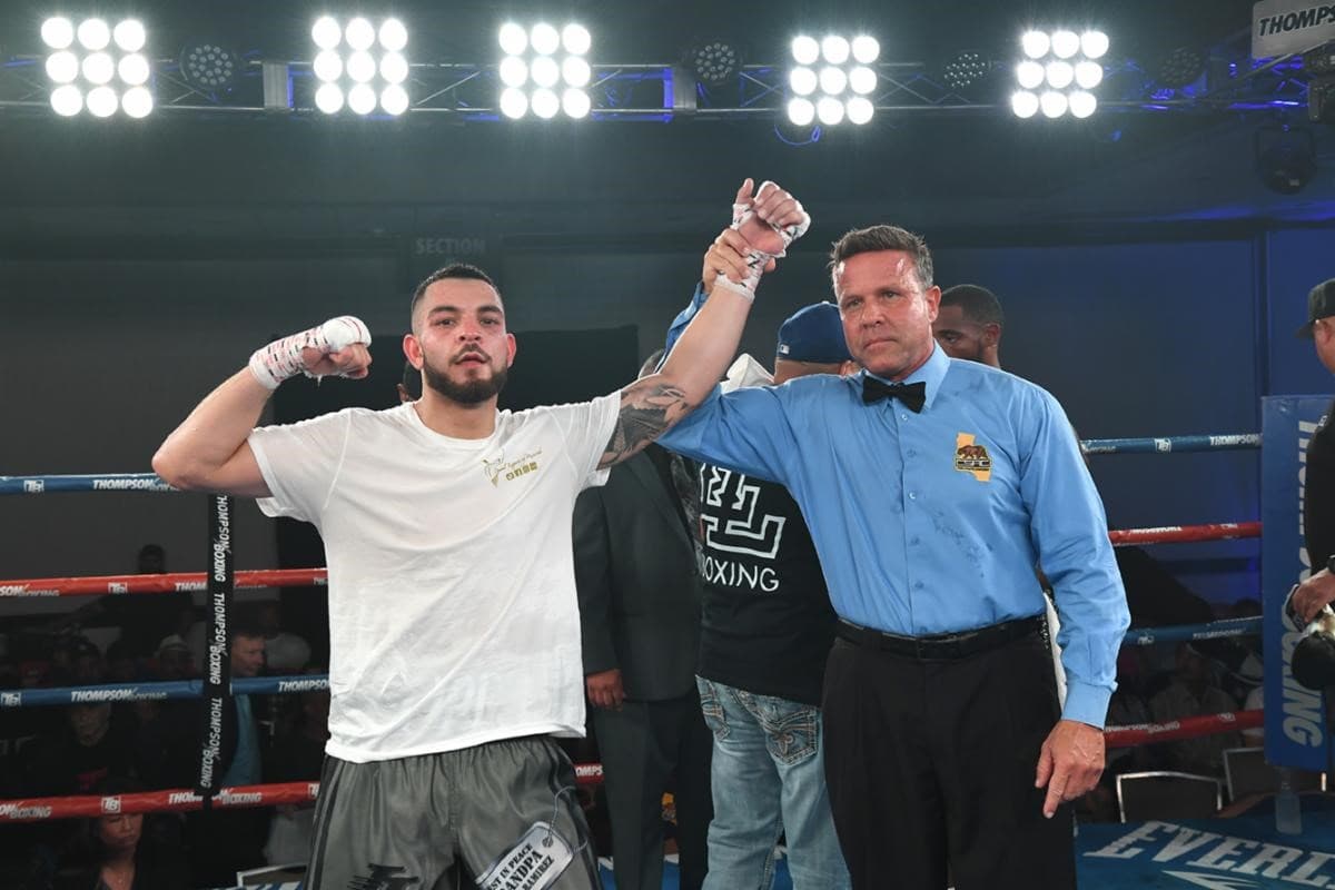 Eros Correa Defeats Saul Sanchez