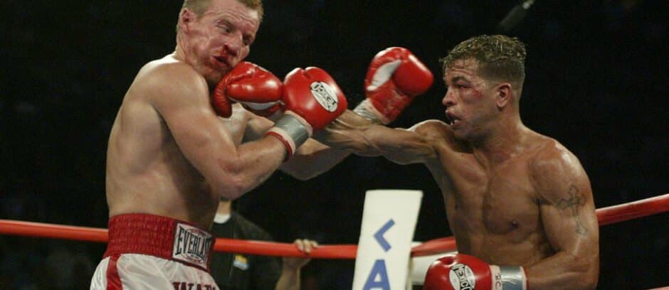 Micky Ward vs Arturo Gatti