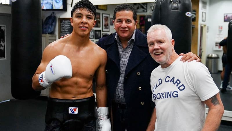 Jaime Munguia and Freddie Roach