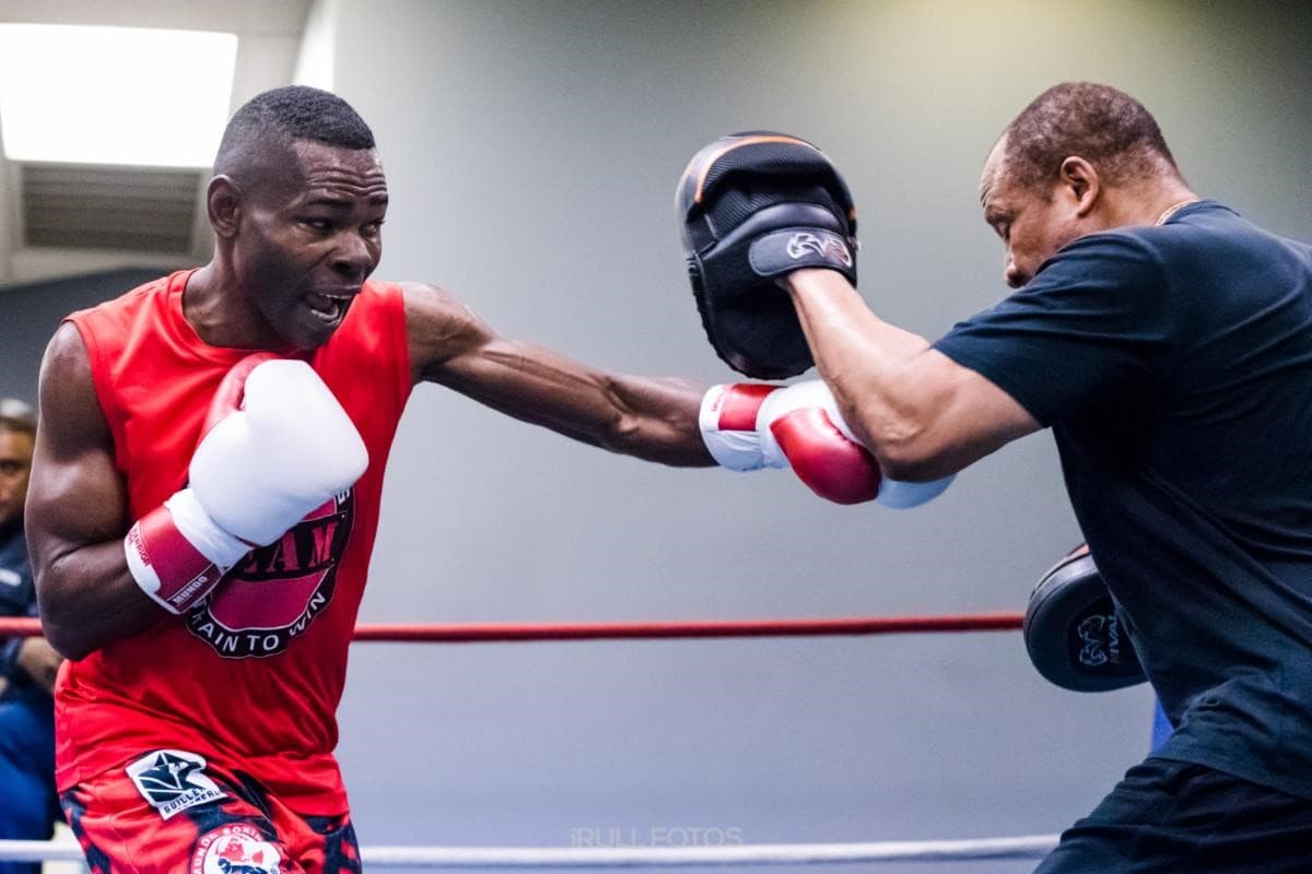 Guillermo Rigondeaux Pads