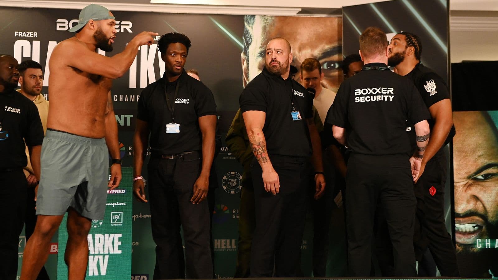 Frazer Clarke vs Jeamie Tkv Weighin