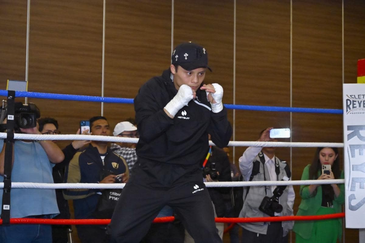 Isaac Cruz vs Angel Fierro Training Camp
