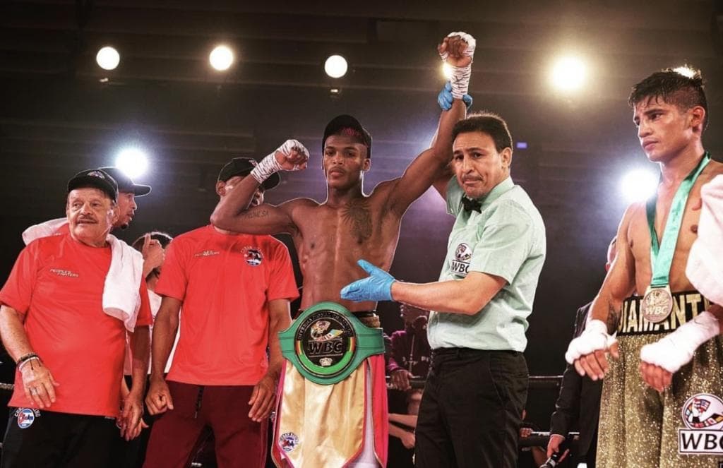 Jadier Herrera WBC Title