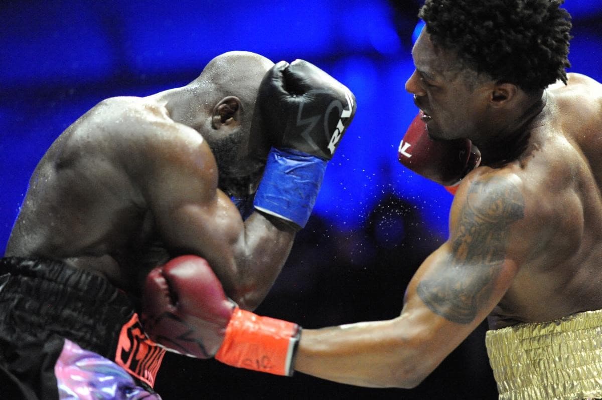 Jahi Tucker vs Sona Akale