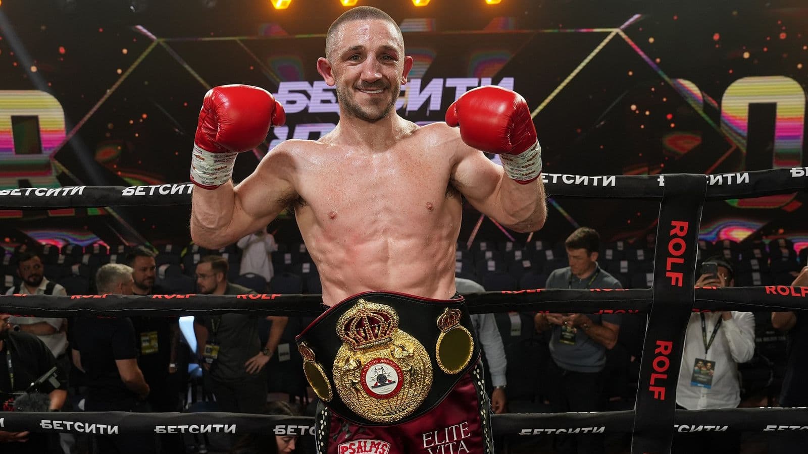 Jazza Dickens vs Albert Batyrgaziev WBA Title