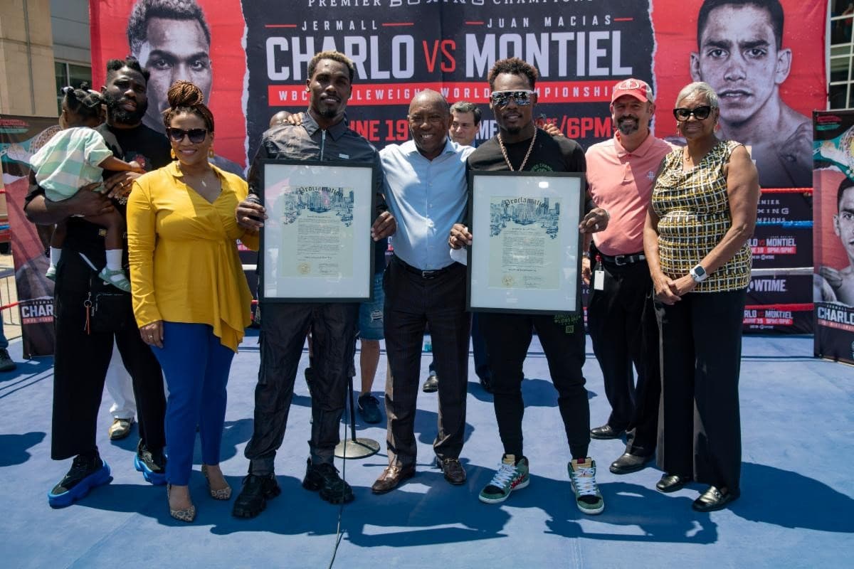 Jermall and Jermell Charlo With Mayor