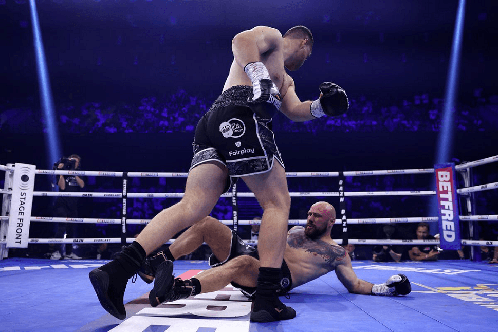 Johnny Fisher vs Alen Babic Knockdown