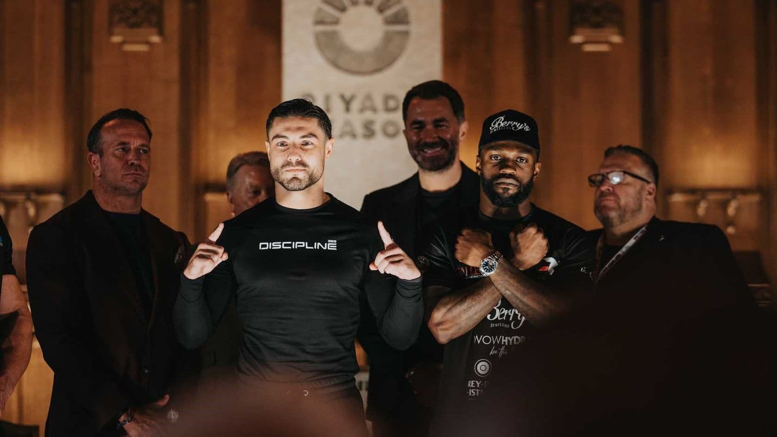 Josh Kelly vs Ishmael Davis