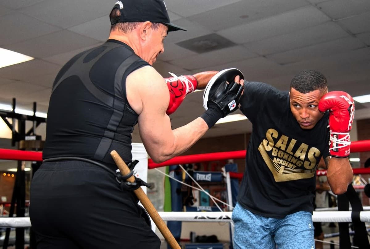 Kevin Brown and Salas