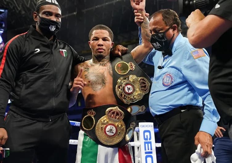 Gervonta Davis vs Leo Santa Cruz WBA World Titles