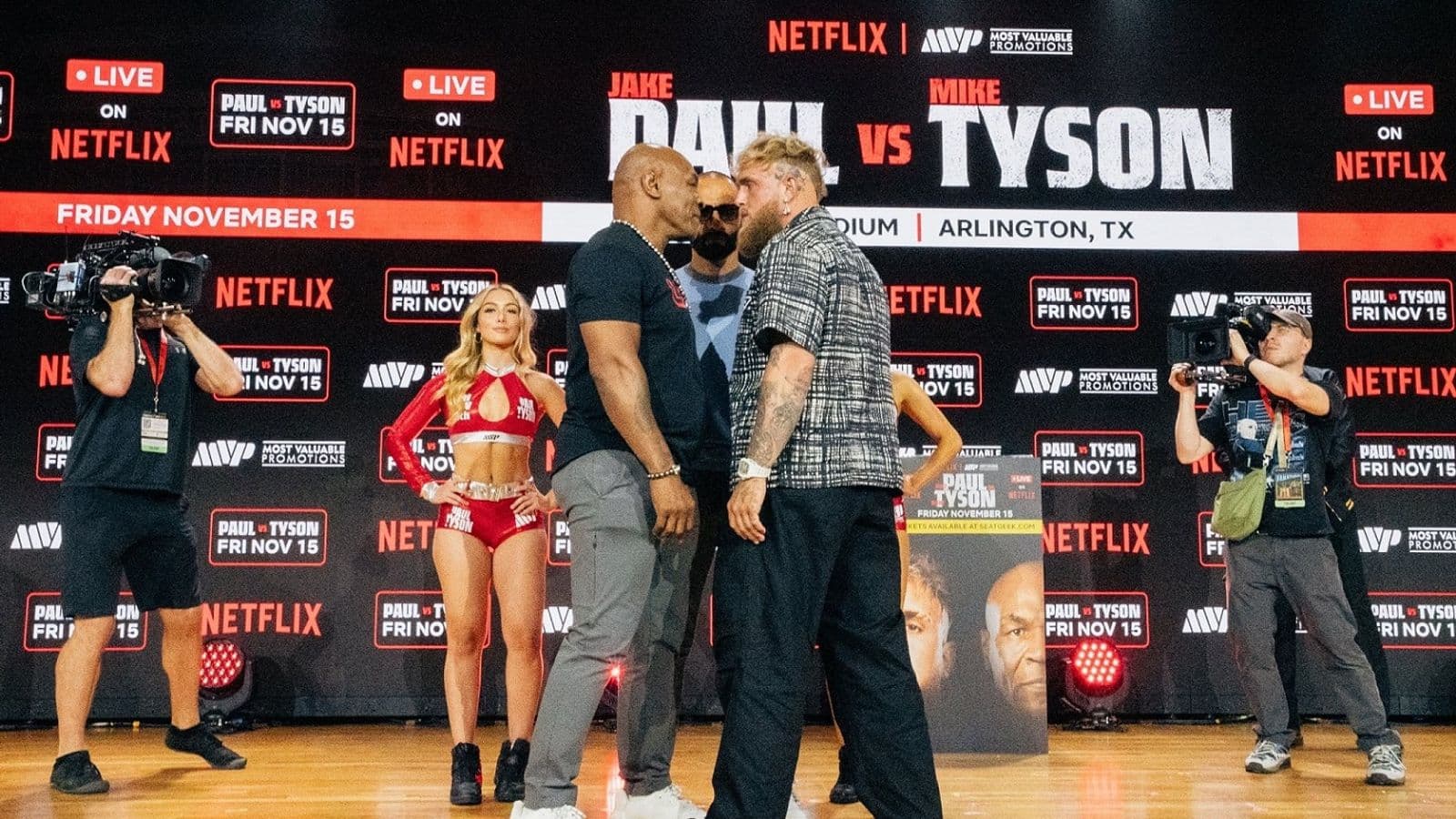 Jake Paul vs Mike Tyson Faceoff