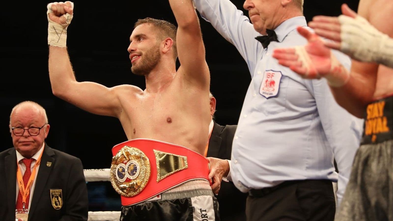 Leon Bunn Defeats Enrico Koelling