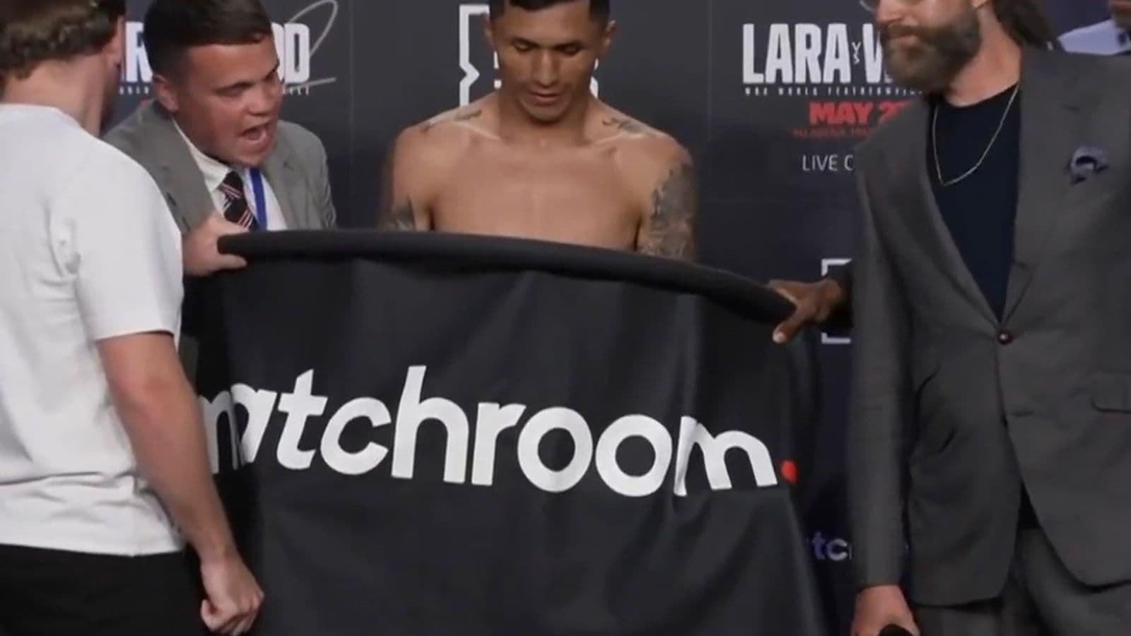 Mauricio Lara vs Leigh Wood Weigh in