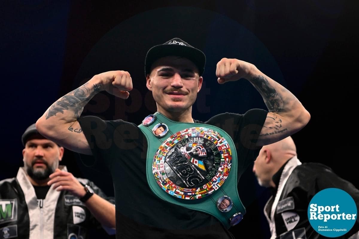 Michael Magnesi WBC Silver