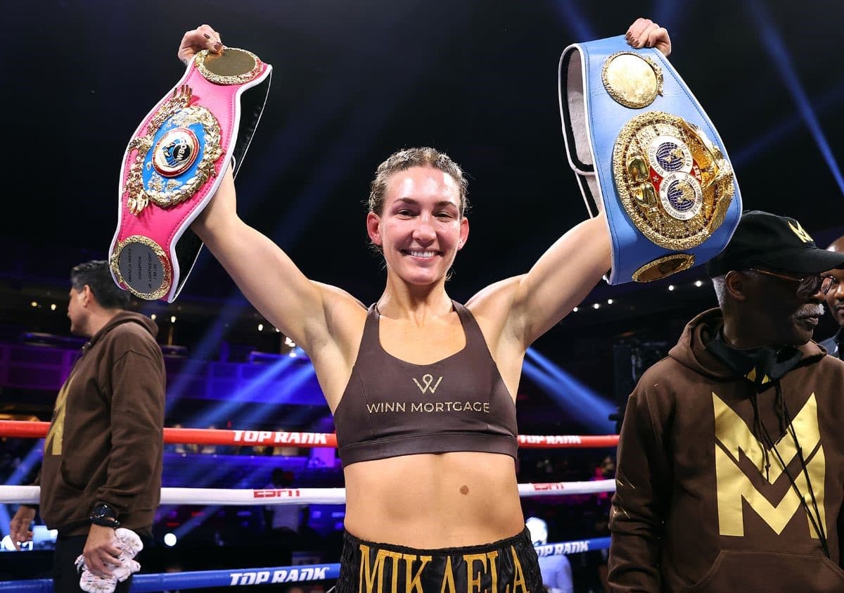Mikaela Mayer Defeats Maiva Hamadouche