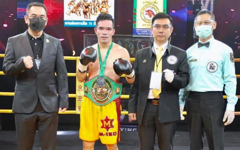 Nawapon Nakornluang WBC Asian Boxing Council Belt