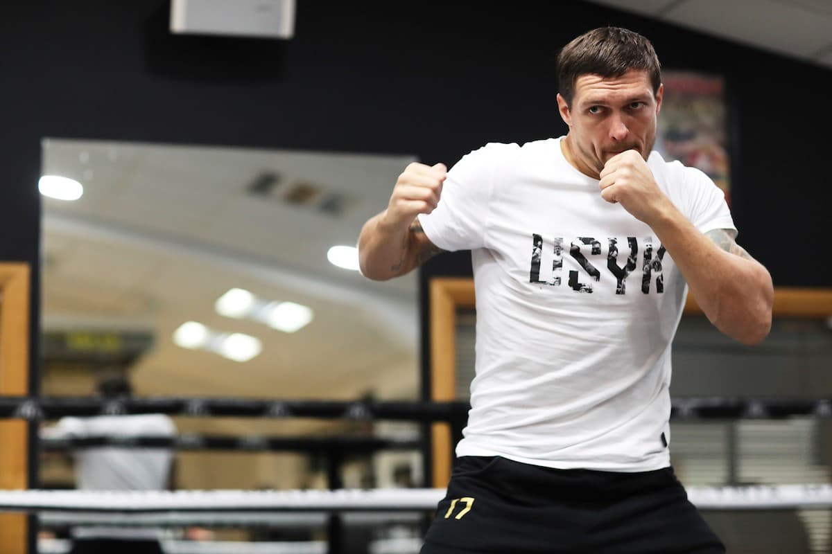 Oleksandr Usyk Shadows