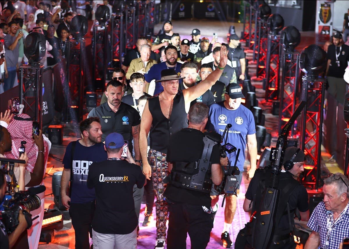 Tyson Fury vs Oleksandr Usyk Grand Arrival