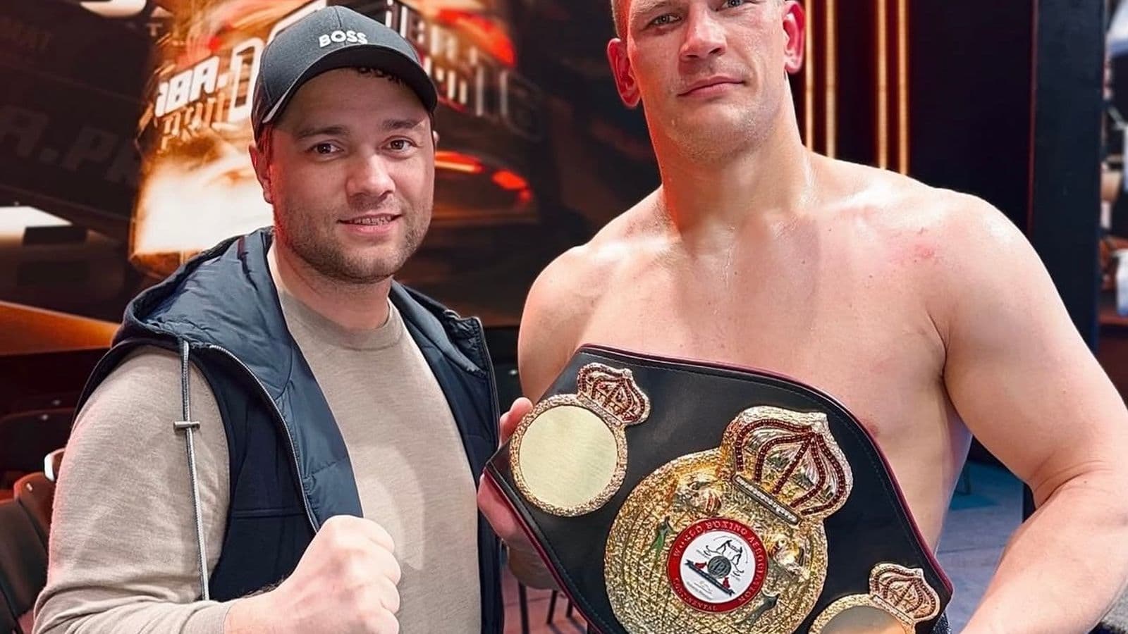 Artem Suslenkov vs Artur Mann