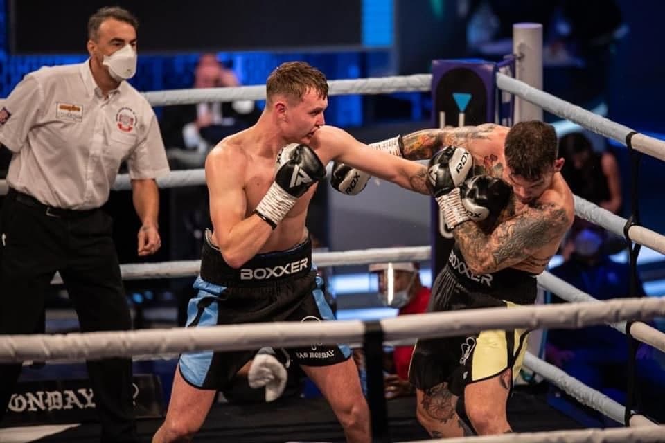 Harry Woods vs Mike Mcgoldrick Left Jab