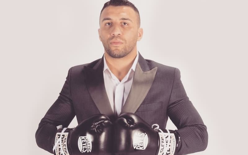Avni Yildirim Suit