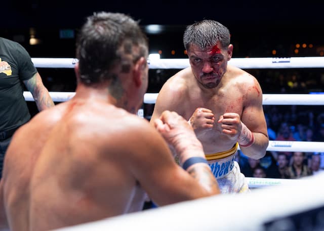 Three former world champions dominate in bare knuckle boxing debuts