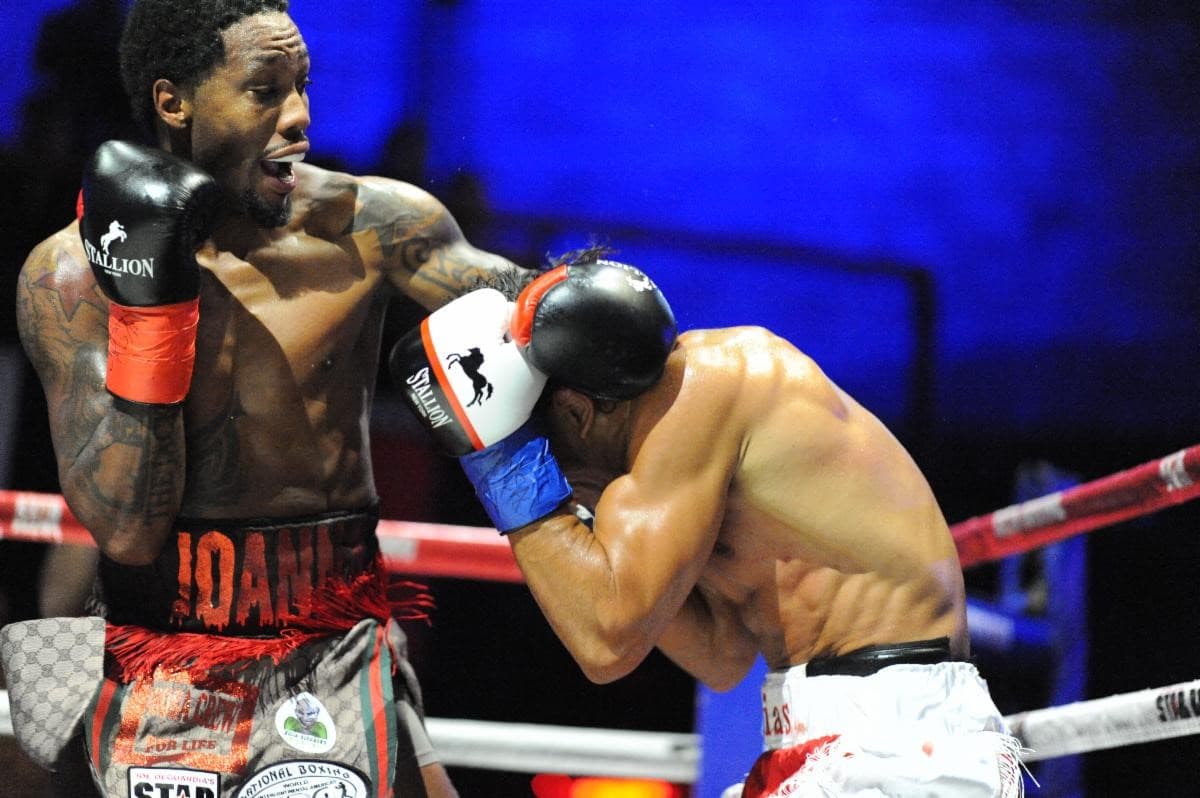 Tyrone James vs Braulio Matias Ferreira
