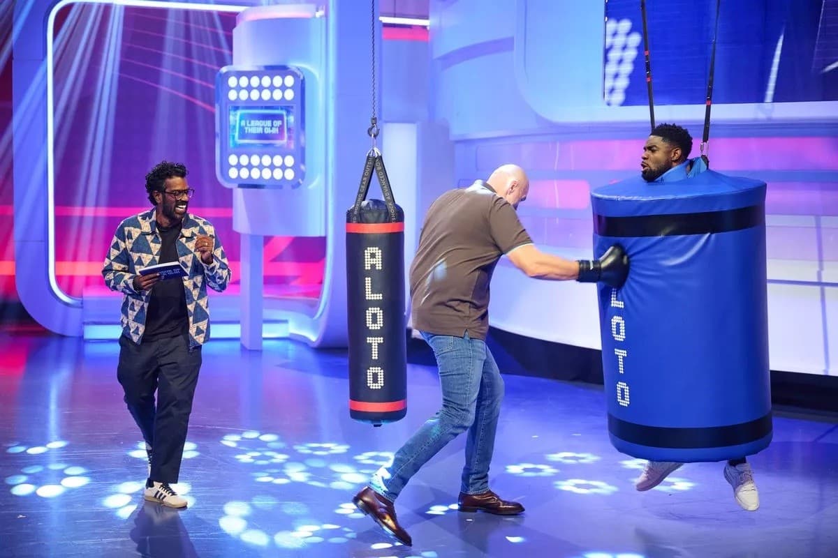 Tyson Fury Punches Micah Richards