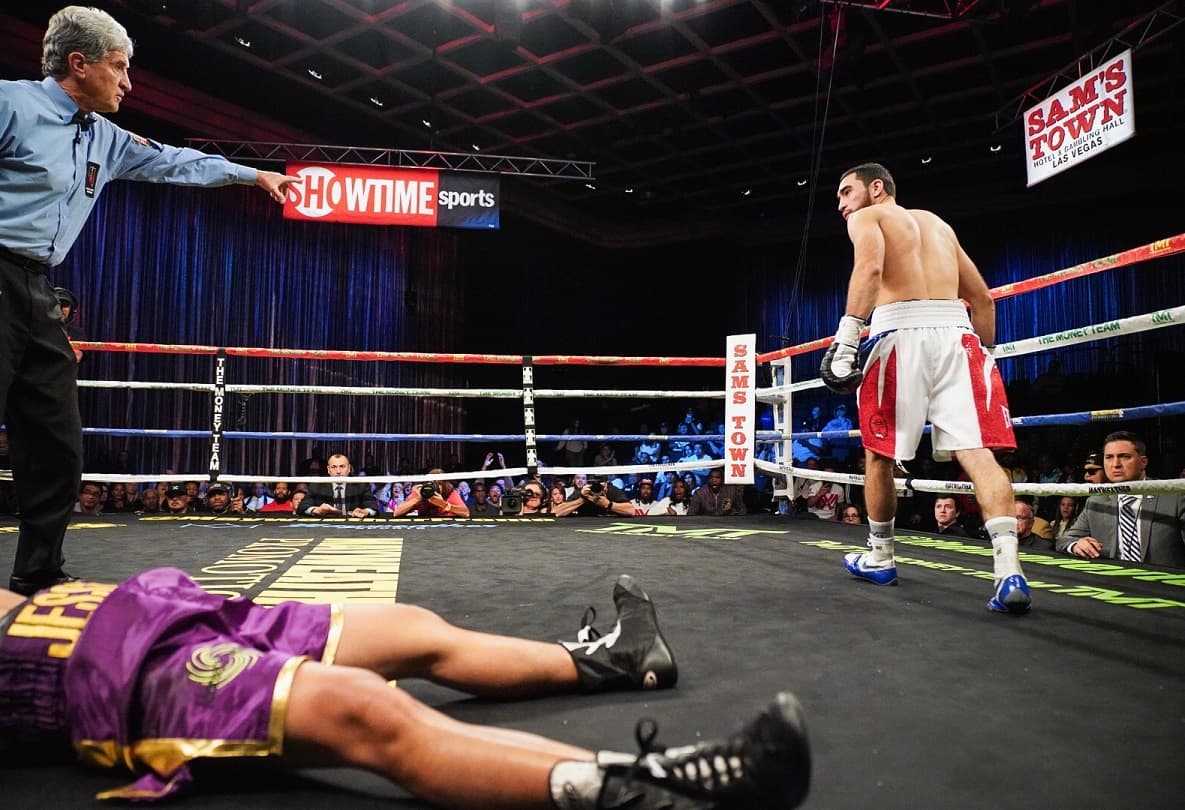 Xavier Martinez vs Rosales KO
