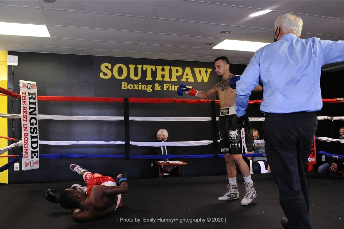 Danny Robles vs Antonio Lucaine