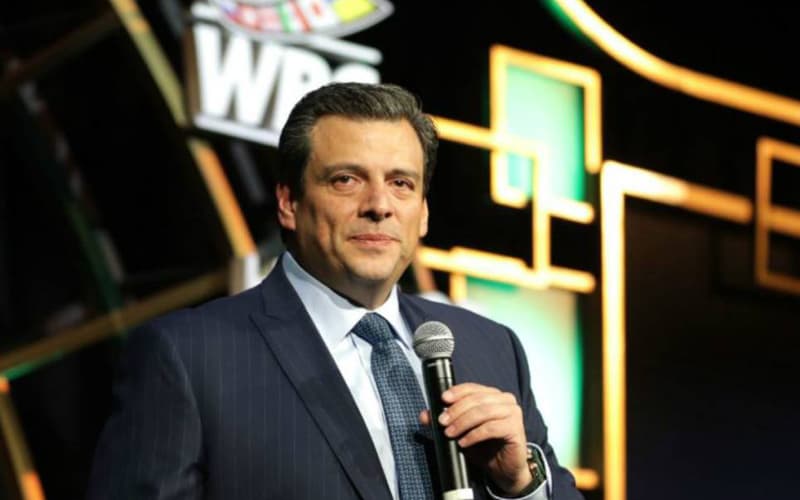 Mauricio Sulaiman Suit