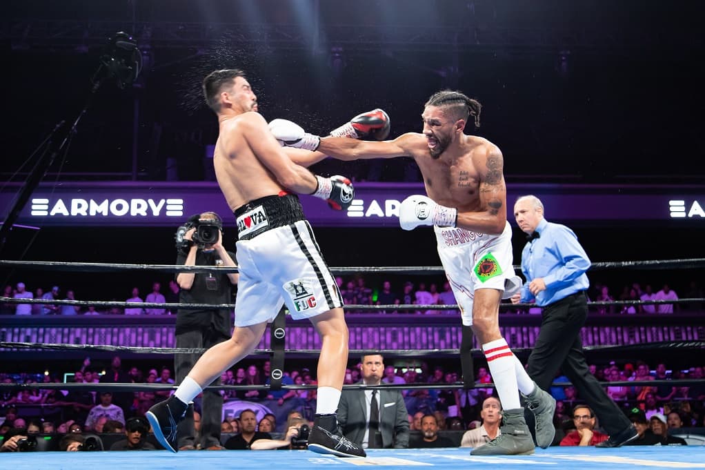 Jamal James vs Antonio Demarco Right Hand