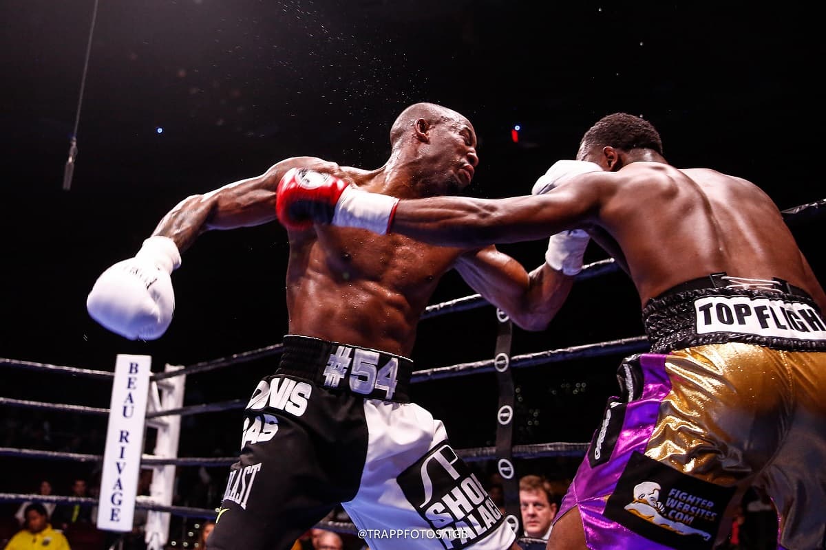 Yordenis Ugas v Mike Dallas