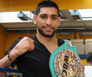 Amir Khan joins the fight against coronavirus